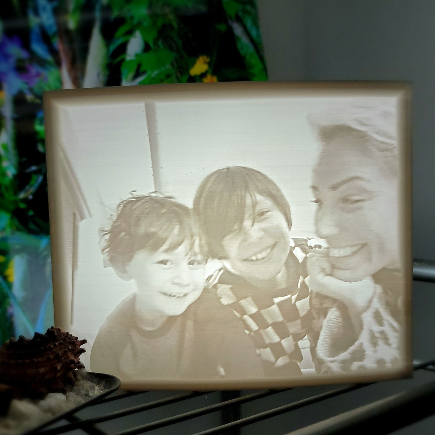 Black and White Photo Lamp
